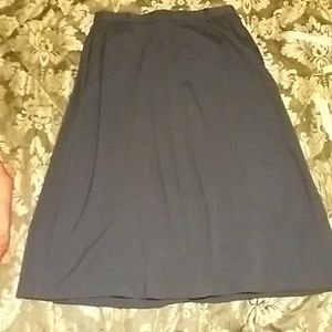 Navy skirt with pockets